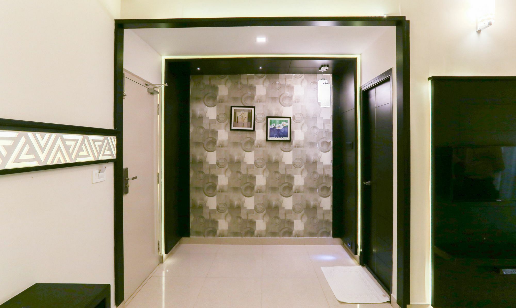 Treebo Emirates Residency Hotel Chennai Exterior photo